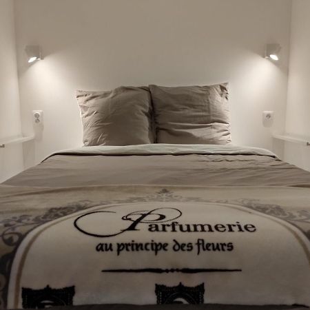 Manoir De La Guignardiere : The Ou Cafe ? Chavagne Buitenkant foto