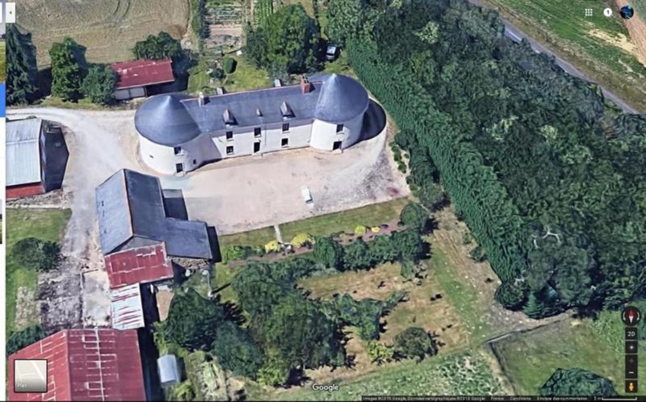 Manoir De La Guignardiere : The Ou Cafe ? Chavagne Buitenkant foto